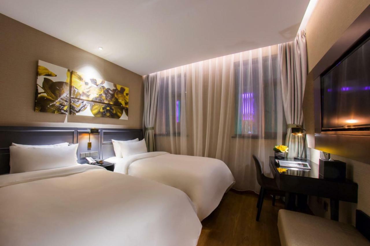 อี้เทล พรีเมียม โฮเต็ล  Hotel เซี่ยงไฮ้ ภายนอก รูปภาพ