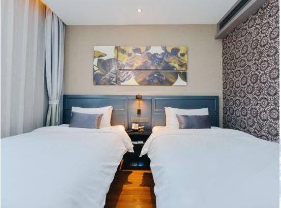 อี้เทล พรีเมียม โฮเต็ล  Hotel เซี่ยงไฮ้ ภายนอก รูปภาพ