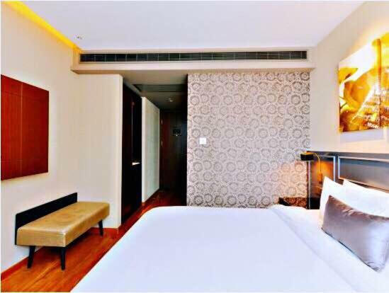 อี้เทล พรีเมียม โฮเต็ล  Hotel เซี่ยงไฮ้ ภายนอก รูปภาพ